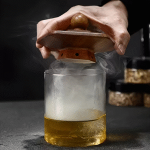 Viskio ir kitų gėrimų rūkymo rinkinys su šešiakampe, tamsiai ruda, rūkykla ir 4 aromatais