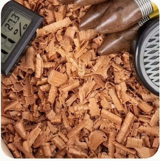 Ispaniškojo kedro drožlės, cigarų dėžutėms, 50 g