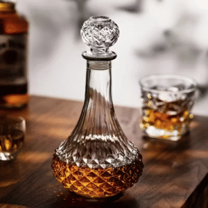 Vintažinio stiliaus stiklinis grafinas, 800 ml