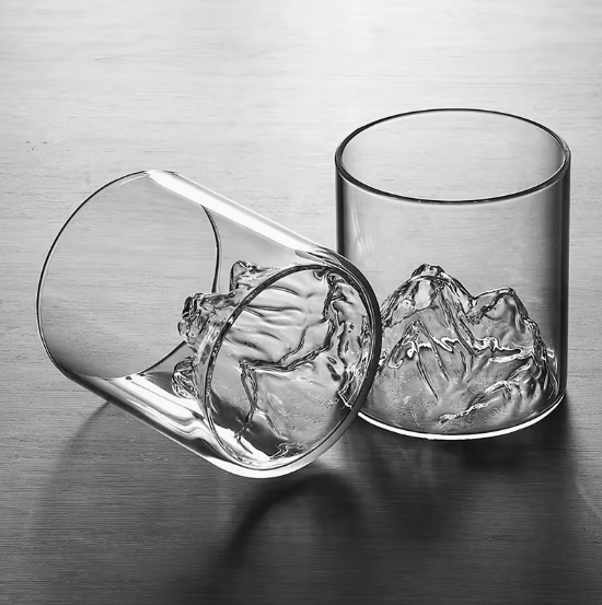 Viskio taurės „Kalnai“ (2 vnt., 175 ml)