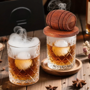 Viskio ir kitų gėrimų rūkymo rinkinys su tamsiai ruda, statinaitės, rūkykla ir 4 aromatais