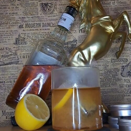 Smokey Apple Twist viskio kokteilis