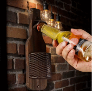 Butelio atidarytuvas - kabinamas ant sienos, su kamštelių surinkimo dėžute