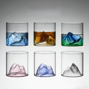 Viskio taurės „Spalvotieji Japonijos kalnai“ (6 vnt., 200 ml).